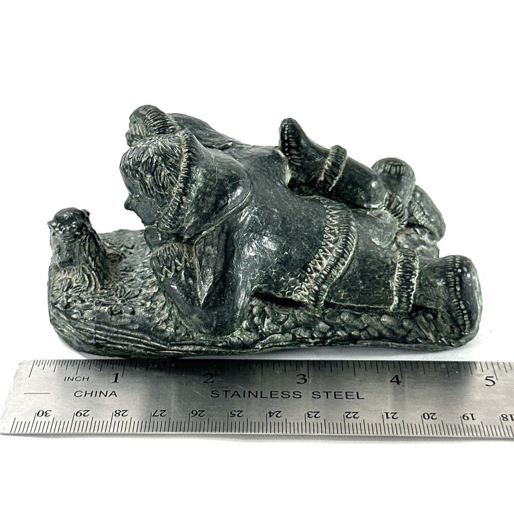 Wolf Originals Canada Inuit Children & Rabbit Sculpture Green Marble Resin - Picture 2 of 6